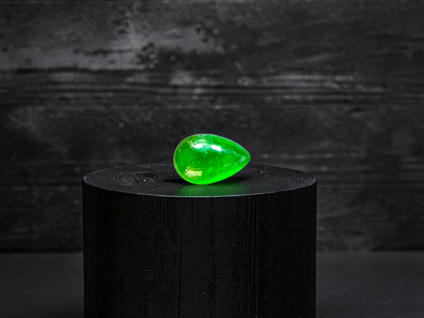 Certified MADE IN JAPAN 1.792 cts. Bright Vivid Imperial Green Burmese A-Jadeite Pear Cabochon Loose Stone LS46