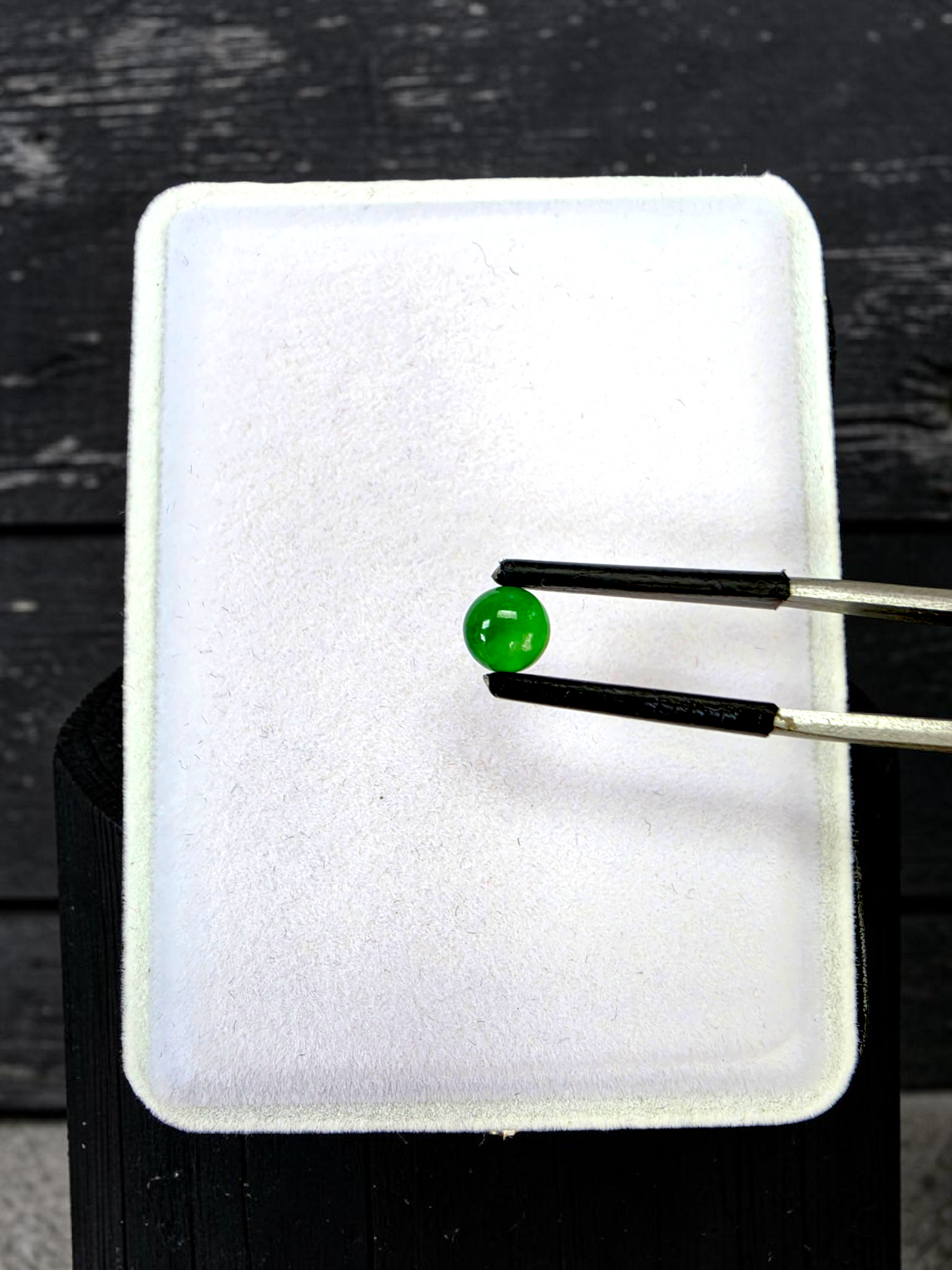 Certified MADE IN JAPAN 0.96 cts. Bright Vivid Imperial Green Burmese A-Jadeite Round Cabochon Loose Stone LS47