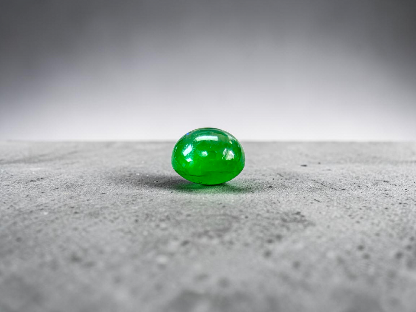 Certified MADE IN JAPAN 0.96 cts. Bright Vivid Imperial Green Burmese A-Jadeite Round Cabochon Loose Stone LS47