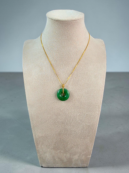 Obu Round Vivid-Imperial Green Burmese A-Jadeite 21.50 mm Donut Charm Pendant (with 18K Yellow Gold and White Diamonds) - Certified