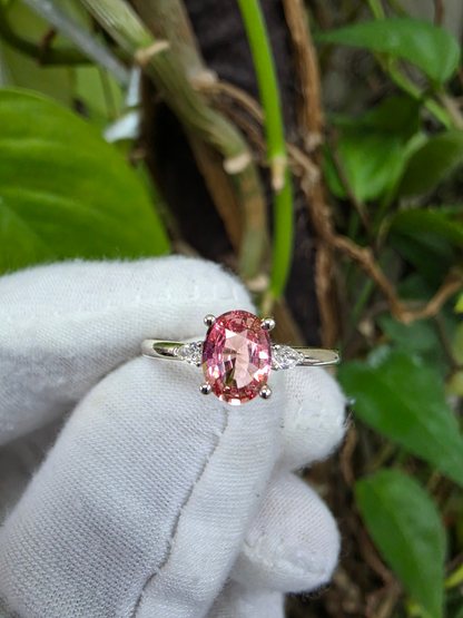 Yuzawa 1.02 cts. No Heat Natural Padparadscha Sapphire Ring (with 18K White Gold and Natural White Diamonds) Size US 8  - R21