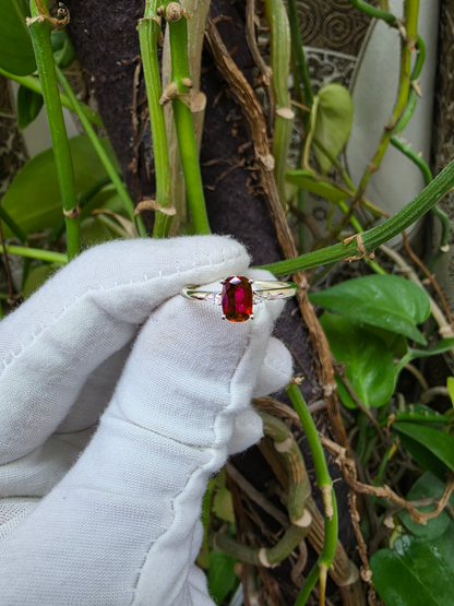 Tahara 1.00 cts. Natural Pigeons Blood Vivid Red Ruby Ring (with 18K White Gold and Natural White Diamonds) Size US 8  - R22