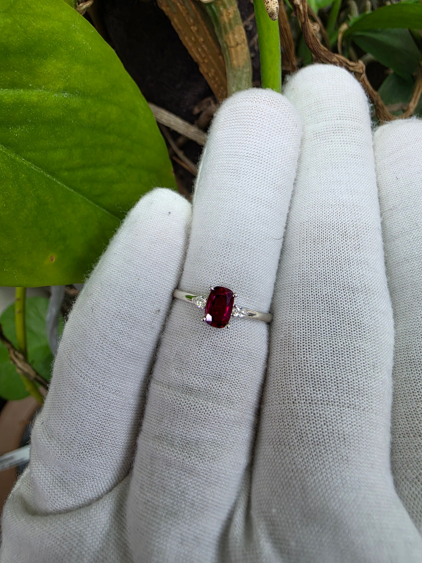 Tahara 1.00 cts. Natural Pigeons Blood Vivid Red Ruby Ring (with 18K White Gold and Natural White Diamonds) Size US 8  - R22