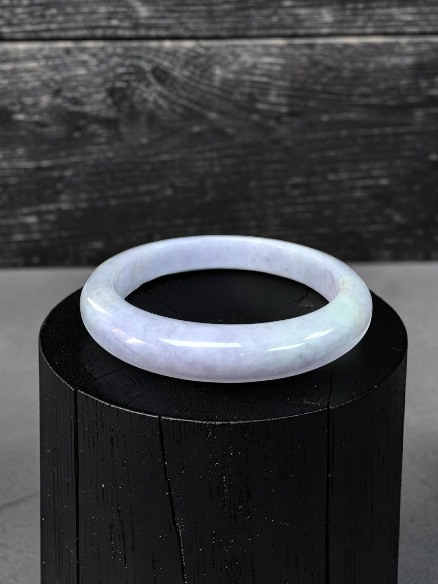Earth's (MADE IN JAPAN) Burmese Lavender A-Jade Round Bangle Bracelet - Certified 08840