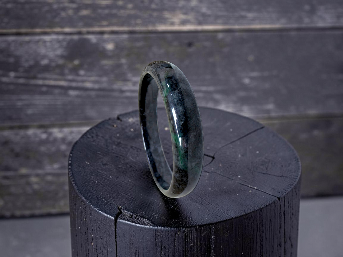 Earth's (MADE IN JAPAN) Burmese Black and Green A-Jade Round Bangle Bracelet - 08841