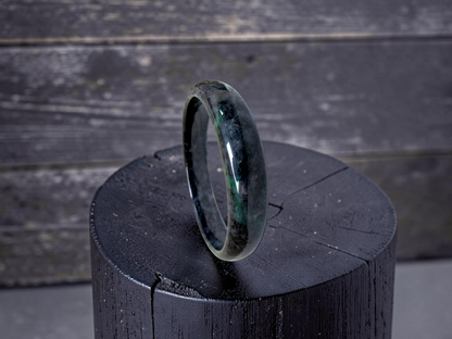 Earth's (MADE IN JAPAN) Burmese Black and Green A-Jade Round Bangle Bracelet - 08841