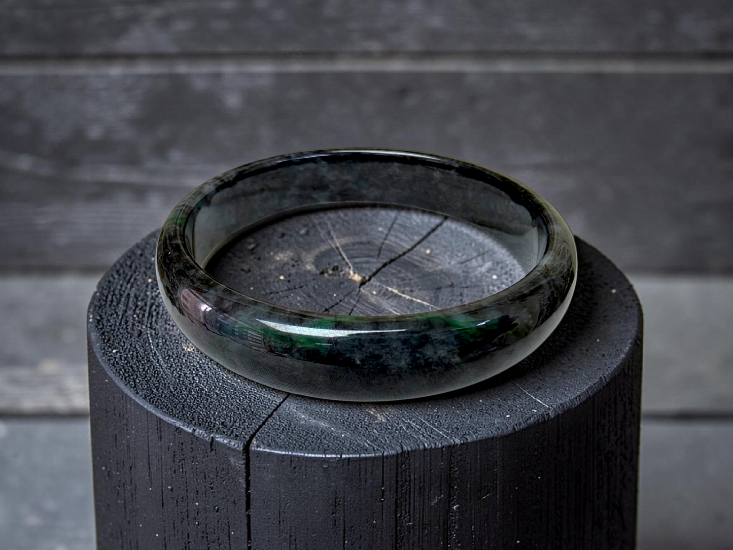 Earth's (MADE IN JAPAN) Burmese Black and Green A-Jade Round Bangle Bracelet - 08841