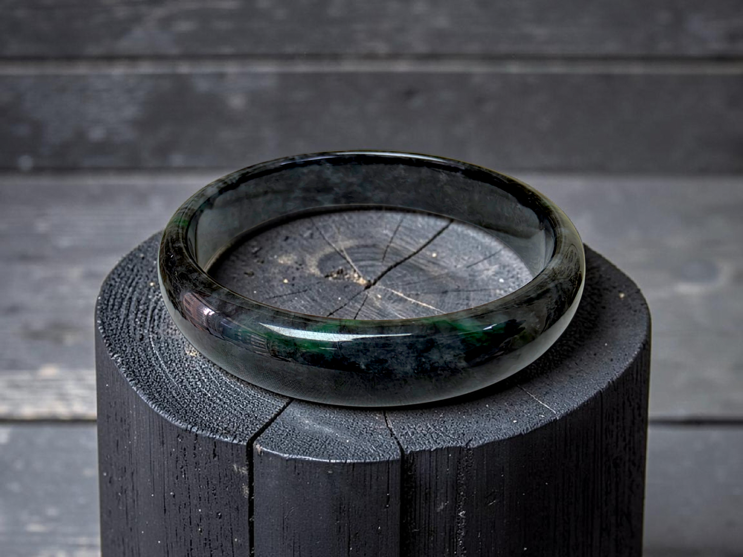 Earth's (MADE IN JAPAN) Burmese Black and Green A-Jade Round Bangle Bracelet - 08841