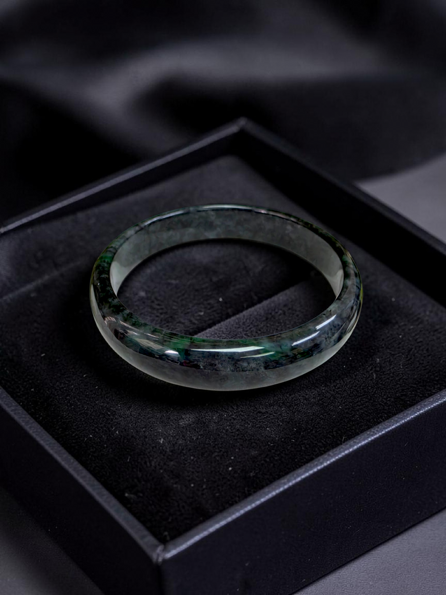 Earth's (MADE IN JAPAN) Burmese Black and Green A-Jade Round Bangle Bracelet - 08841
