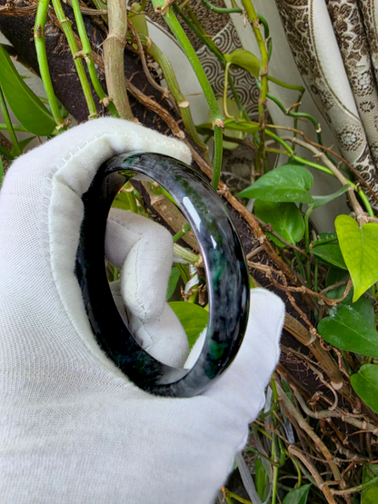 Earth's (MADE IN JAPAN) Burmese Black and Green A-Jade Round Bangle Bracelet - 08841