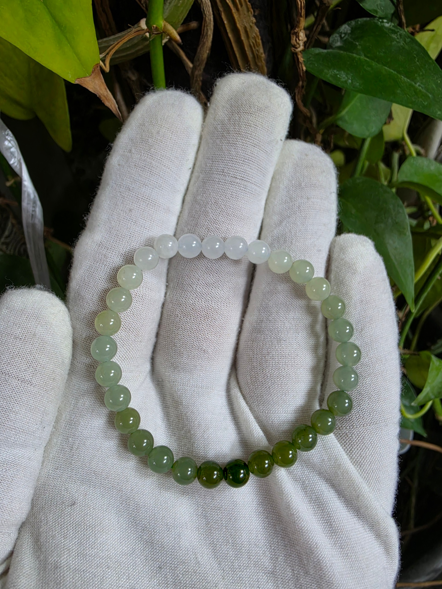 Japanese Hombre Jungle Green Canadian Nephrite Jade Beaded Bracelet (MADE IN JAPAN) (6.00 mm Each x 30 beads) 04003