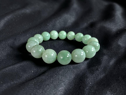 Japanese Winter Green Burmese A-Jade Beaded Bracelet (MADE IN JAPAN) (12.00 - 12.50 mm Each x 16 beads) 05052