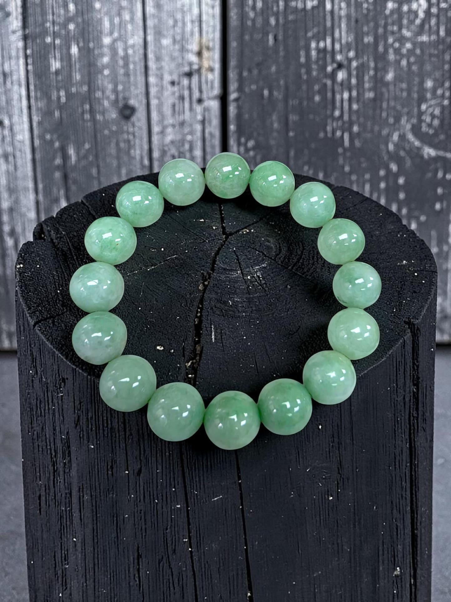 Japanese Winter Green Burmese A-Jade Beaded Bracelet (MADE IN JAPAN) (12.00 - 12.50 mm Each x 16 beads) 05053