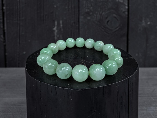 Japanese Winter Green Burmese A-Jade Beaded Bracelet (MADE IN JAPAN) (12.00 - 12.50 mm Each x 16 beads) 05053