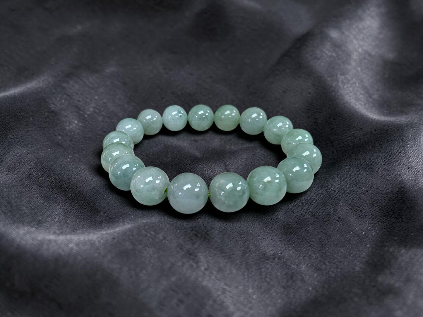 Japanese Winter Green Burmese A-Jade Beaded Bracelet (MADE IN JAPAN) (12.00 - 12.50 mm Each x 17 beads) 05054