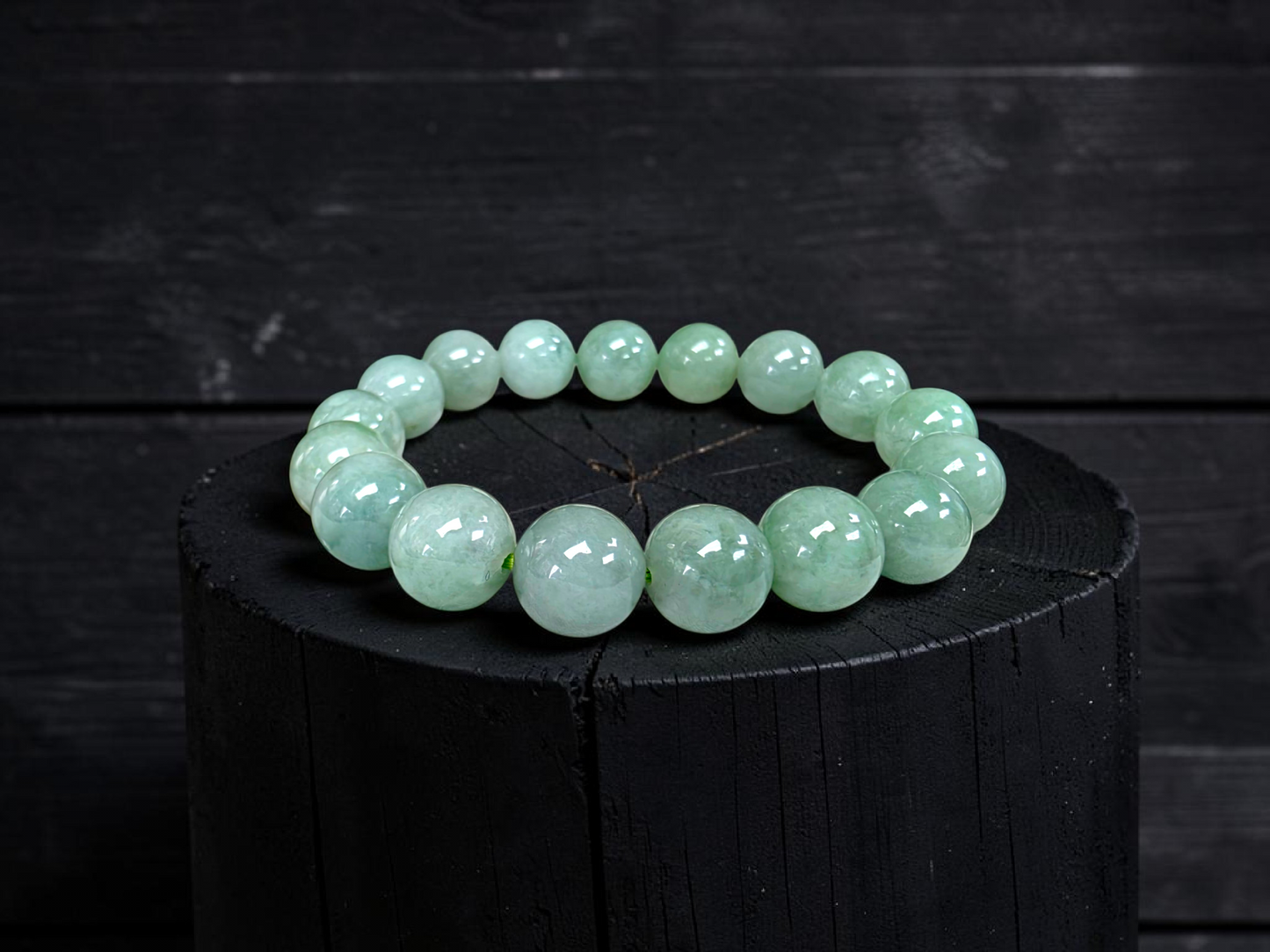 Japanese Winter Green Burmese A-Jade Beaded Bracelet (MADE IN JAPAN) (12.00 - 12.50 mm Each x 17 beads) 05054