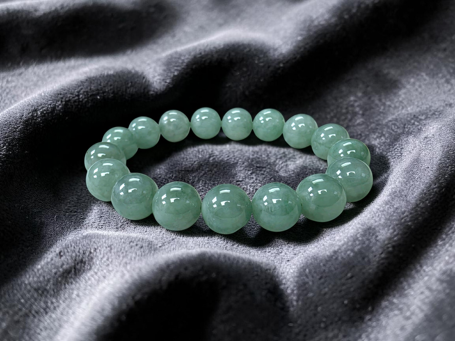 Japanese Winter Green Burmese A-Jade Beaded Bracelet (MADE IN JAPAN) (12.00 - 12.50 mm Each x 17 beads) 05055