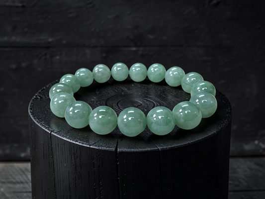 Japanese Winter Green Burmese A-Jade Beaded Bracelet (MADE IN JAPAN) (12.00 - 12.50 mm Each x 17 beads) 05055