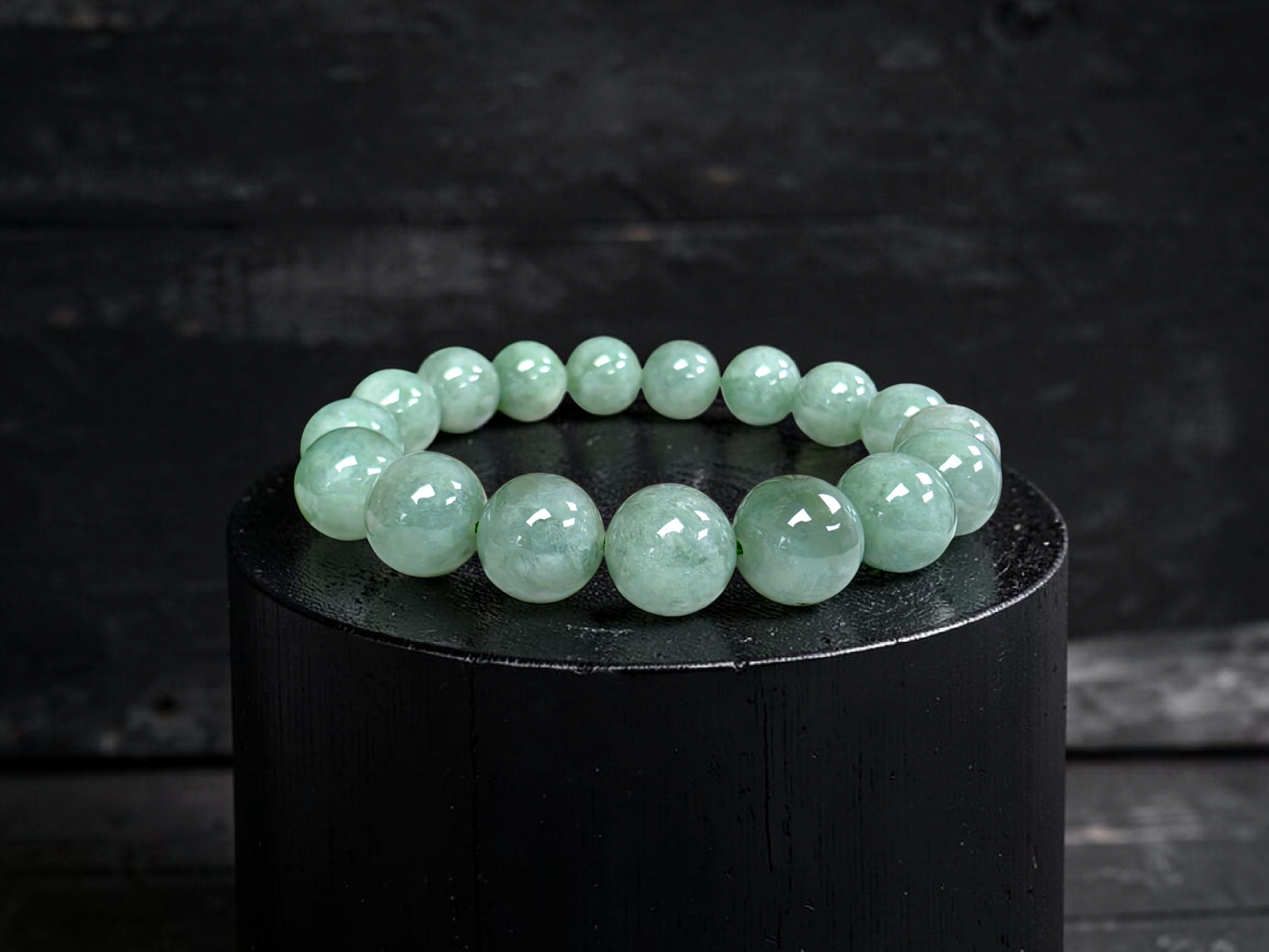 Japanese Winter Green Burmese A-Jade Beaded Bracelet (MADE IN JAPAN) (12.00 - 12.50 mm Each x 17 beads) 05055