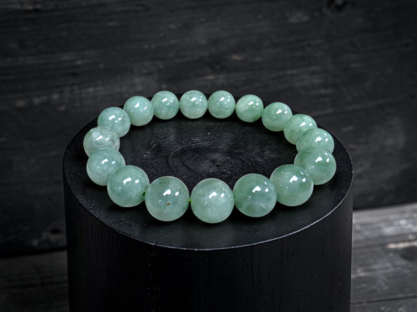 Japanese Winter Green Burmese A-Jade Beaded Bracelet (MADE IN JAPAN) (12.00 - 12.50 mm Each x 17 beads) 05055