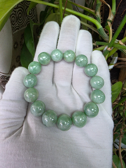 Japanese Winter Green Burmese A-Jade Beaded Bracelet (MADE IN JAPAN) (14.00 - 14.50 mm Each x 15 beads) 05057