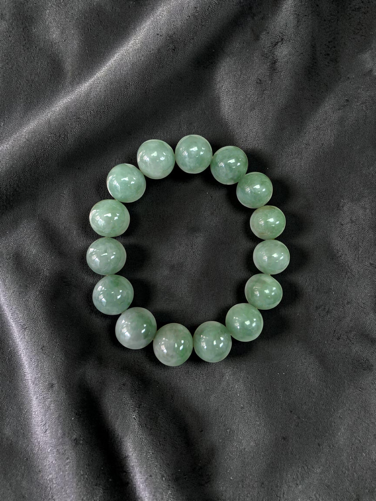 Japanese Winter Green Burmese A-Jade Beaded Bracelet (MADE IN JAPAN) (14.00 - 14.50 mm Each x 15 beads) 05057