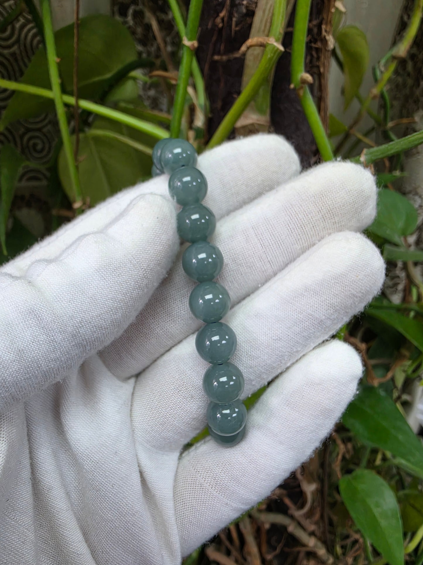 Japanese Blue-Green Guatemala A-Jade Icy Beaded Bracelet (MADE IN JAPAN) (9.5-10mm Each x 20 beads) 05058