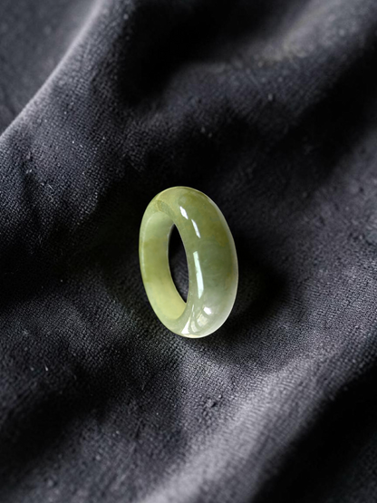Burmese Jungle Green A-Jade Infinity Band Ring