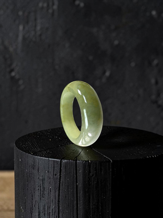 Burmese Jungle Green A-Jade Infinity Band Ring