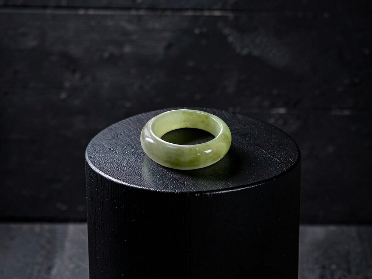 Burmese Jungle Green A-Jade Infinity Band Ring