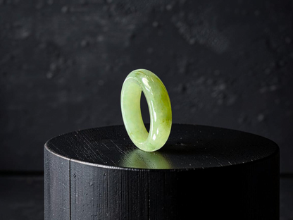 Burmese Jungle Green A-Jade Infinity Band Ring
