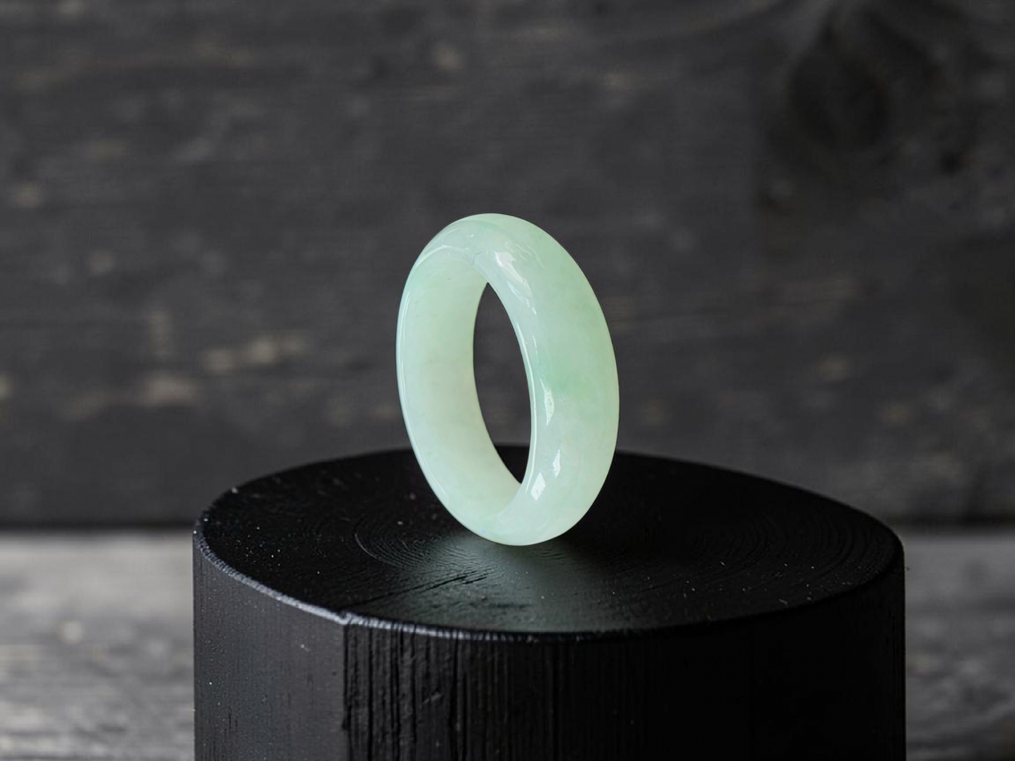 Burmese Pale Bright Green A-Jade Infinity Band Ring