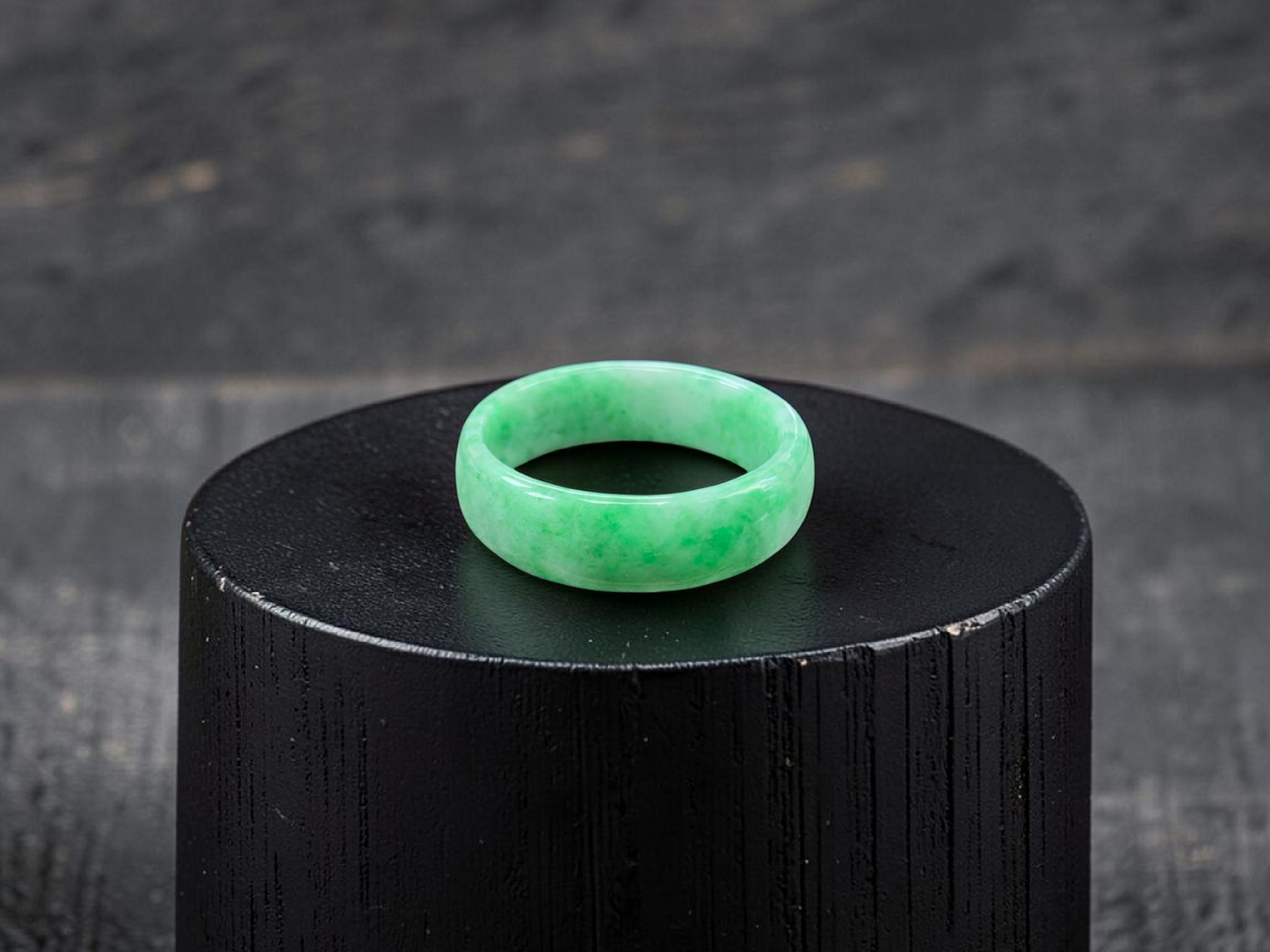 Burmese Bright Green A-Jade Infinity Band Ring - Size US 5.5 - V1