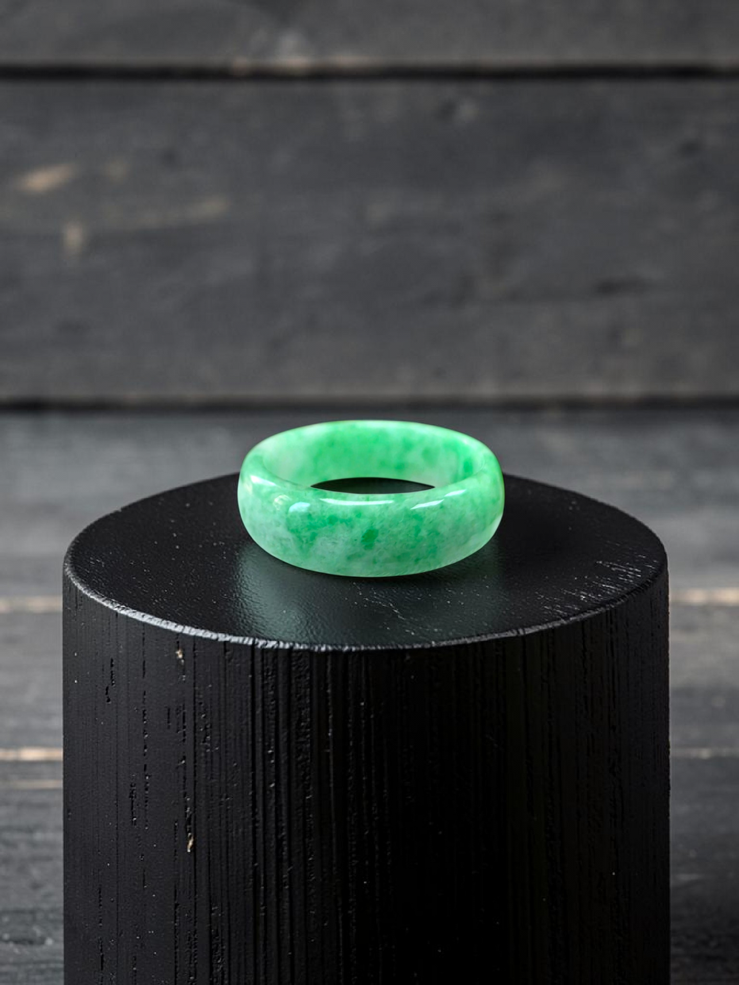 Burmese Bright Green A-Jade Infinity Band Ring - Size US 5.5 - V1