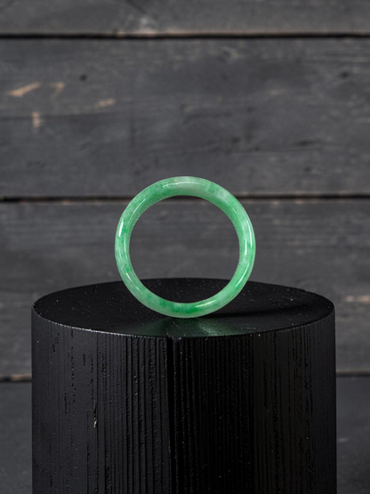 Burmese Bright Green A-Jade Infinity Band Ring - Size US 5.5 - V1