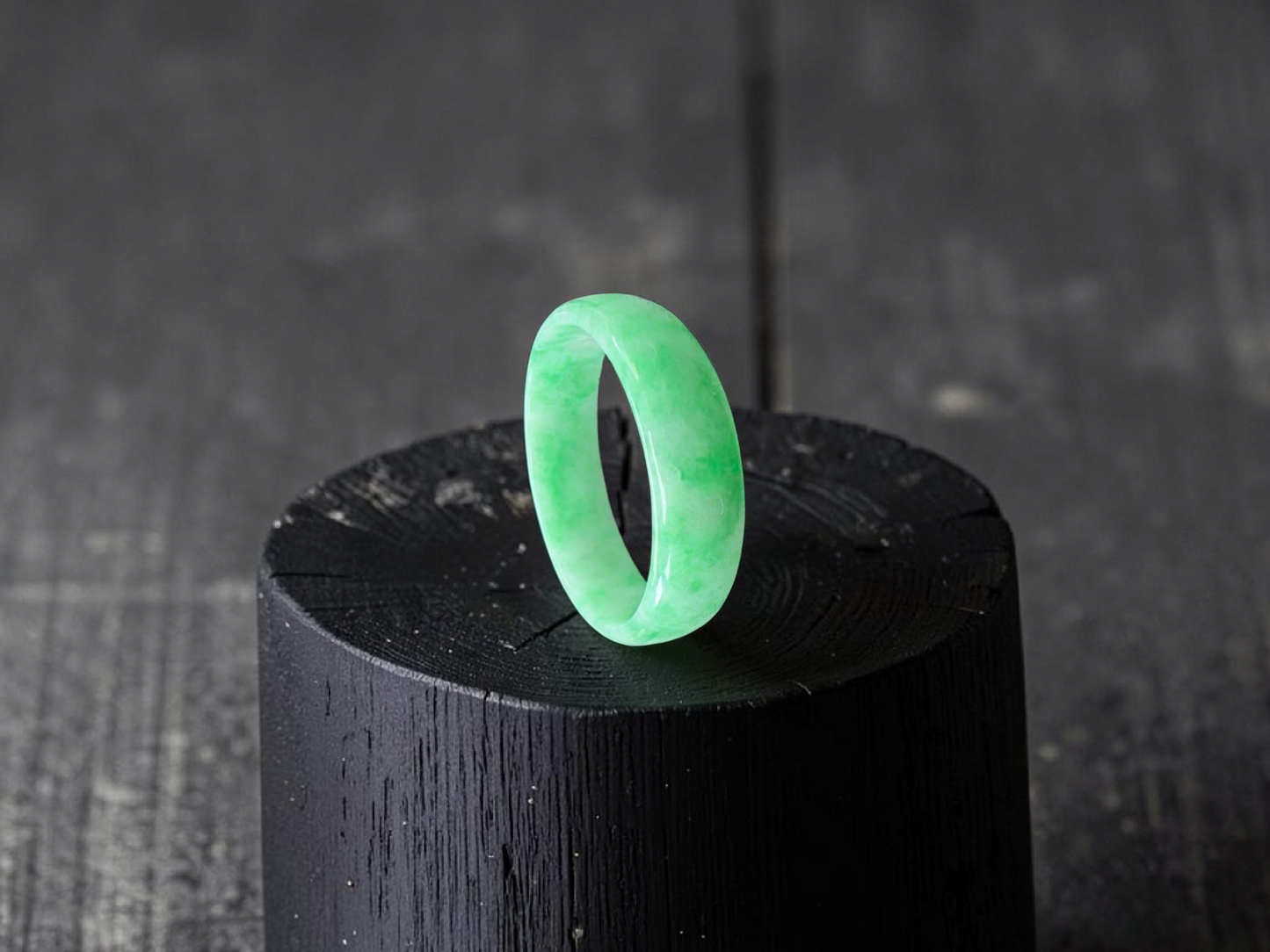 Burmese Bright Green A-Jade Infinity Band Ring - Size US 9 - V2