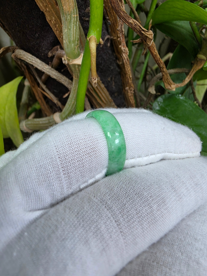 Burmese Bright Green A-Jade Infinity Band Ring - Size US 9 - V2