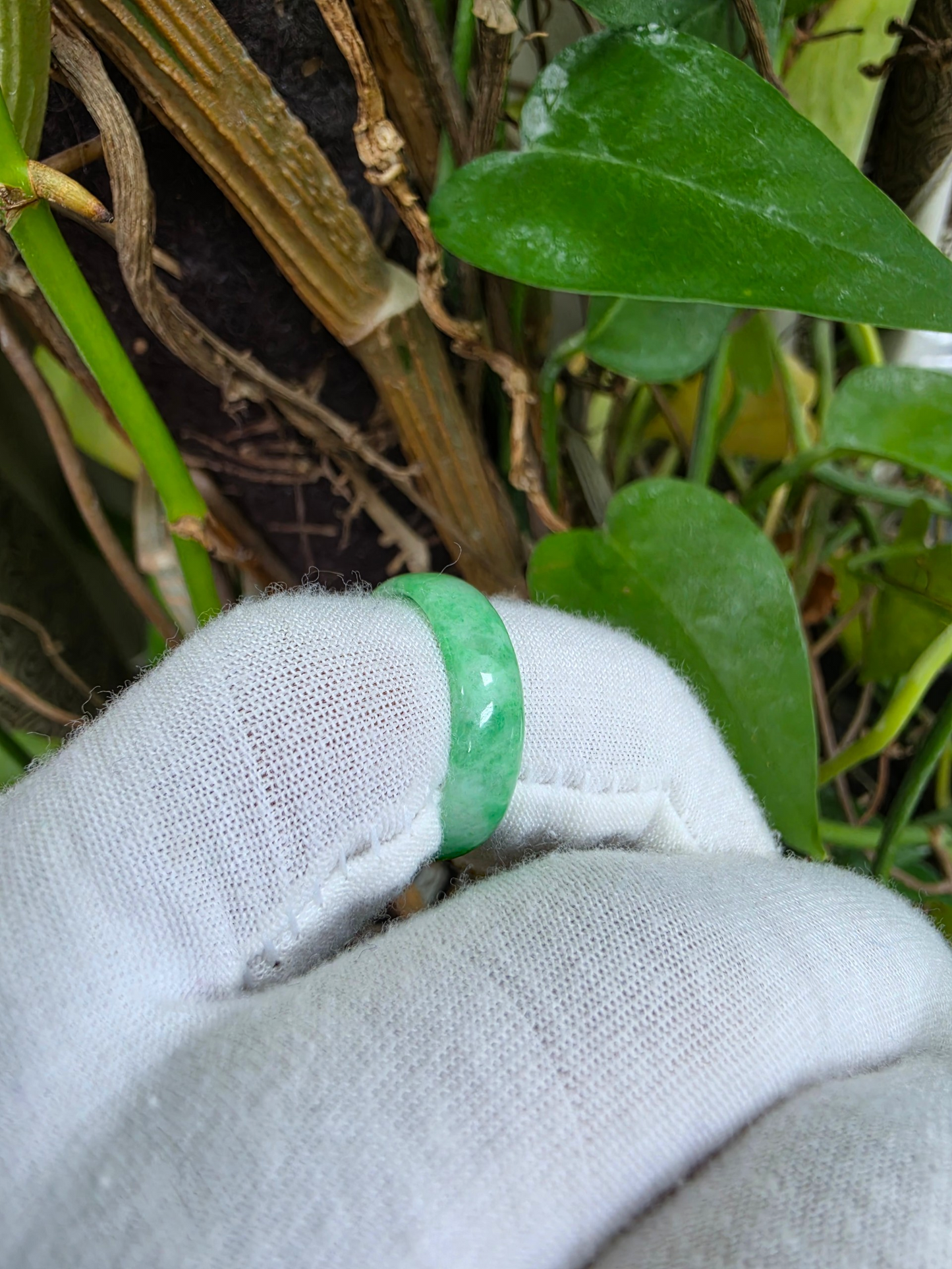 Burmese Bright Green A-Jade Infinity Band Ring - Size US 9 - V2