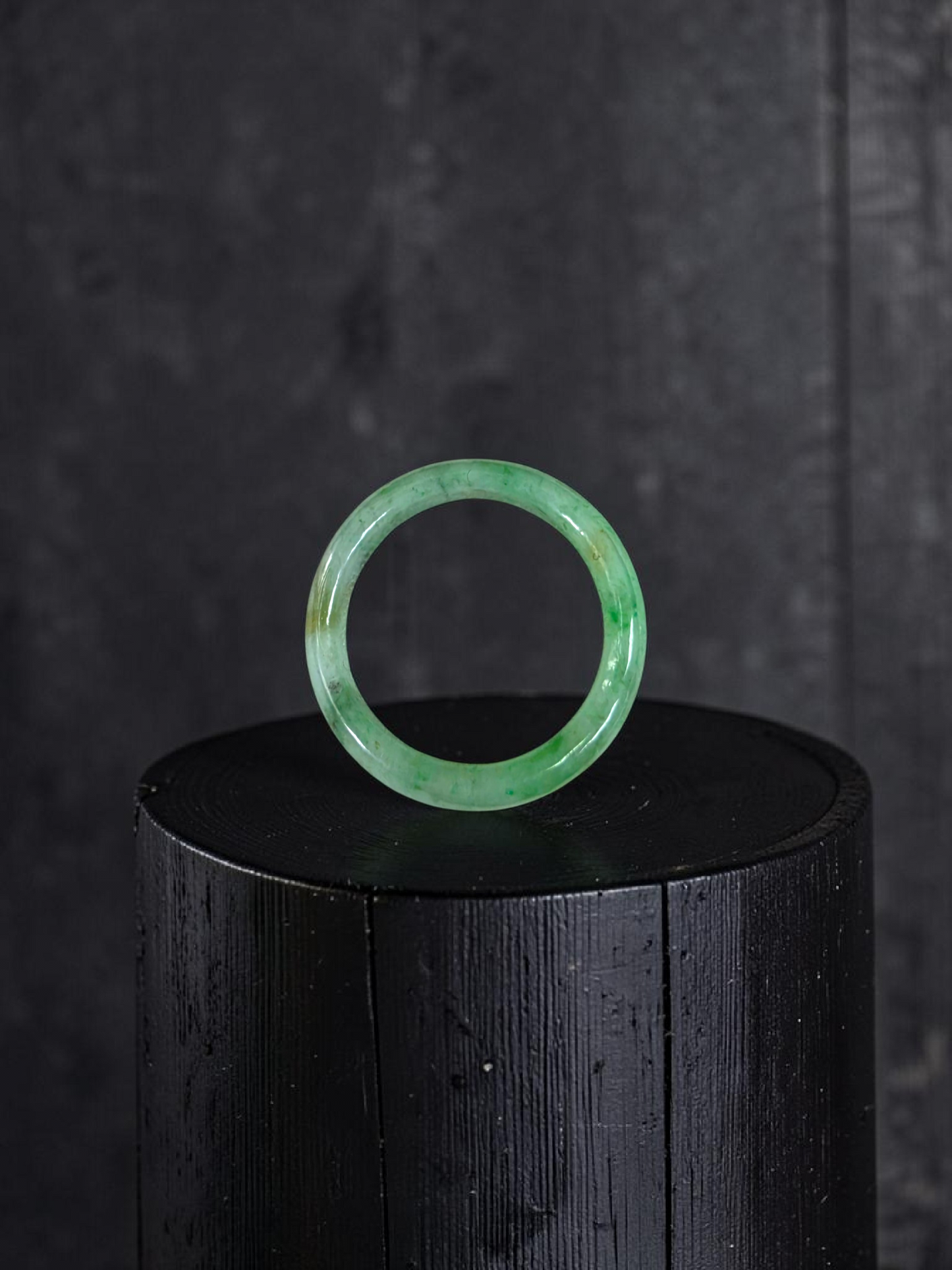 Burmese Green A-Jade Infinity Band Ring - Size US 8 - V3