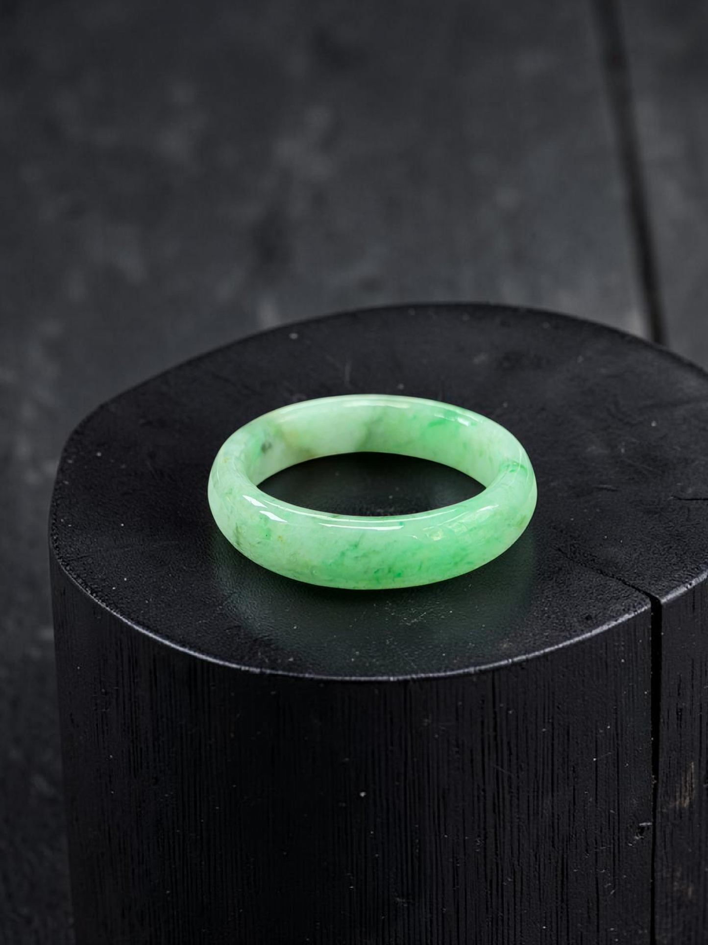 Burmese Green A-Jade Infinity Band Ring - Size US 8 - V3