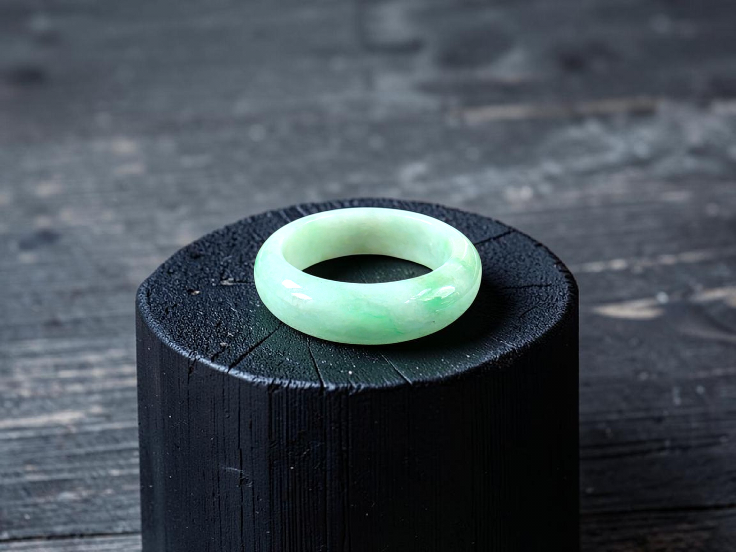 Burmese Green A-Jade Infinity Band Ring - Size US 8.5 - V5