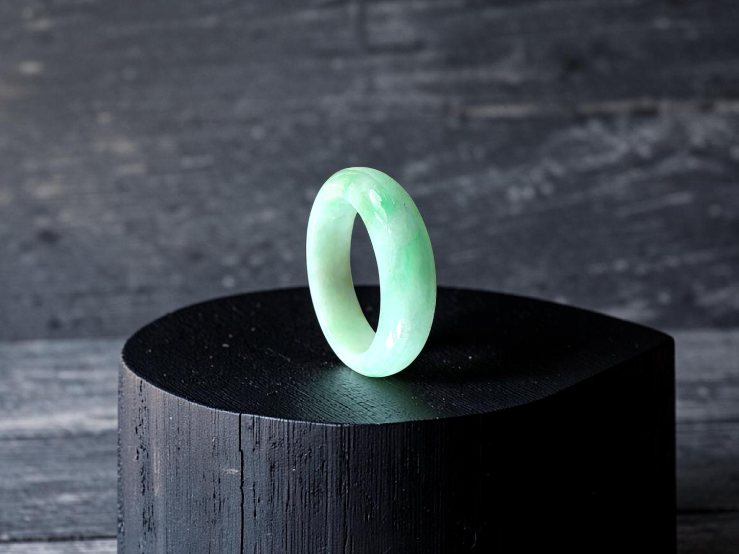 Burmese Green A-Jade Infinity Band Ring - Size US 8.5 - V5