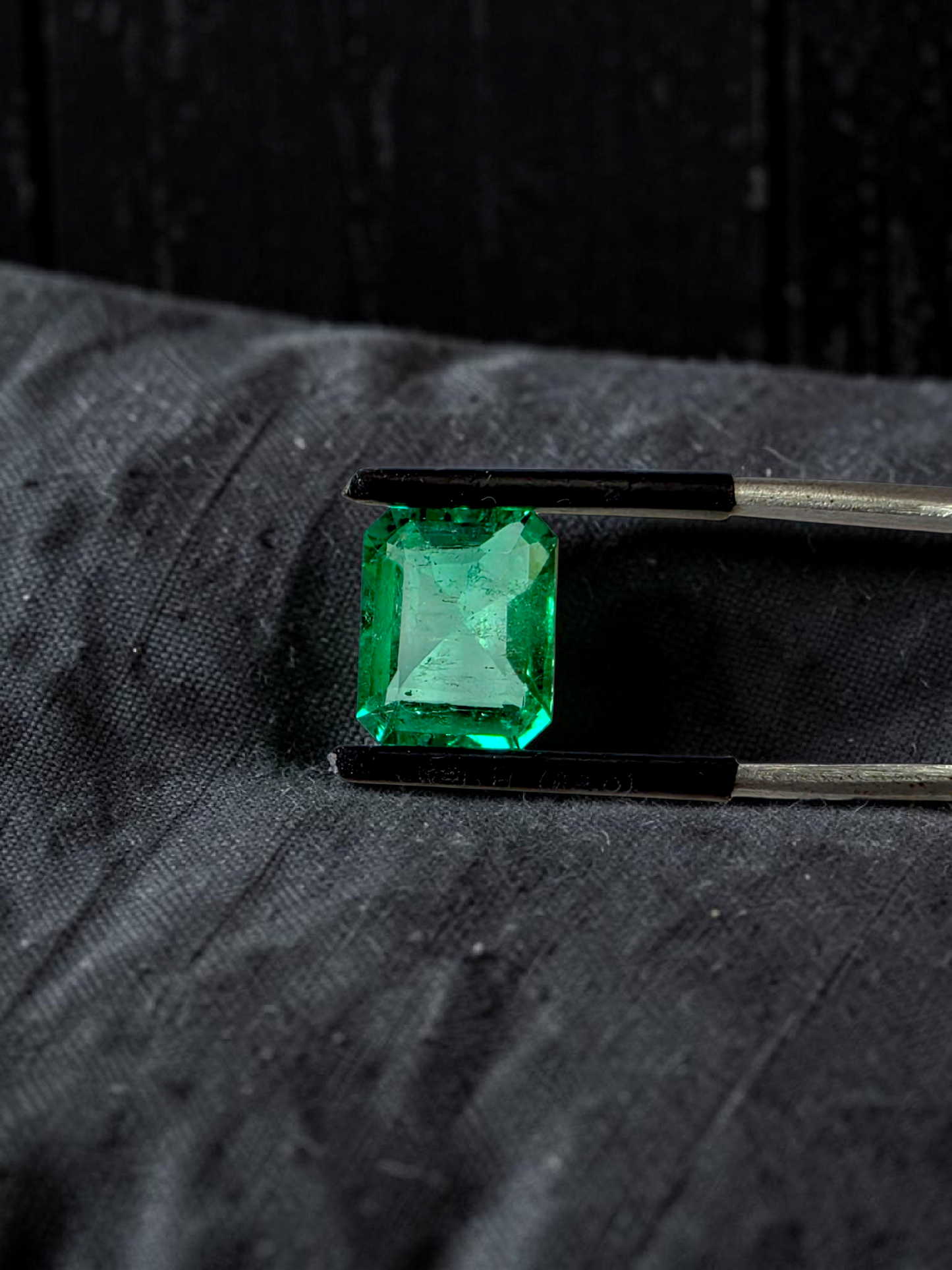 GRS Certified 4.36 cts. Minor Oil Emerald (Columbia) Eye Clean Loose Stone LS26