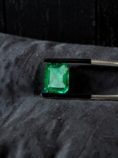 GRS Certified 4.36 cts. Minor Oil Emerald (Columbia) Eye Clean Loose Stone LS26