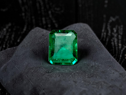 GRS Certified 4.36 cts. Minor Oil Emerald (Columbia) Eye Clean Loose Stone LS26