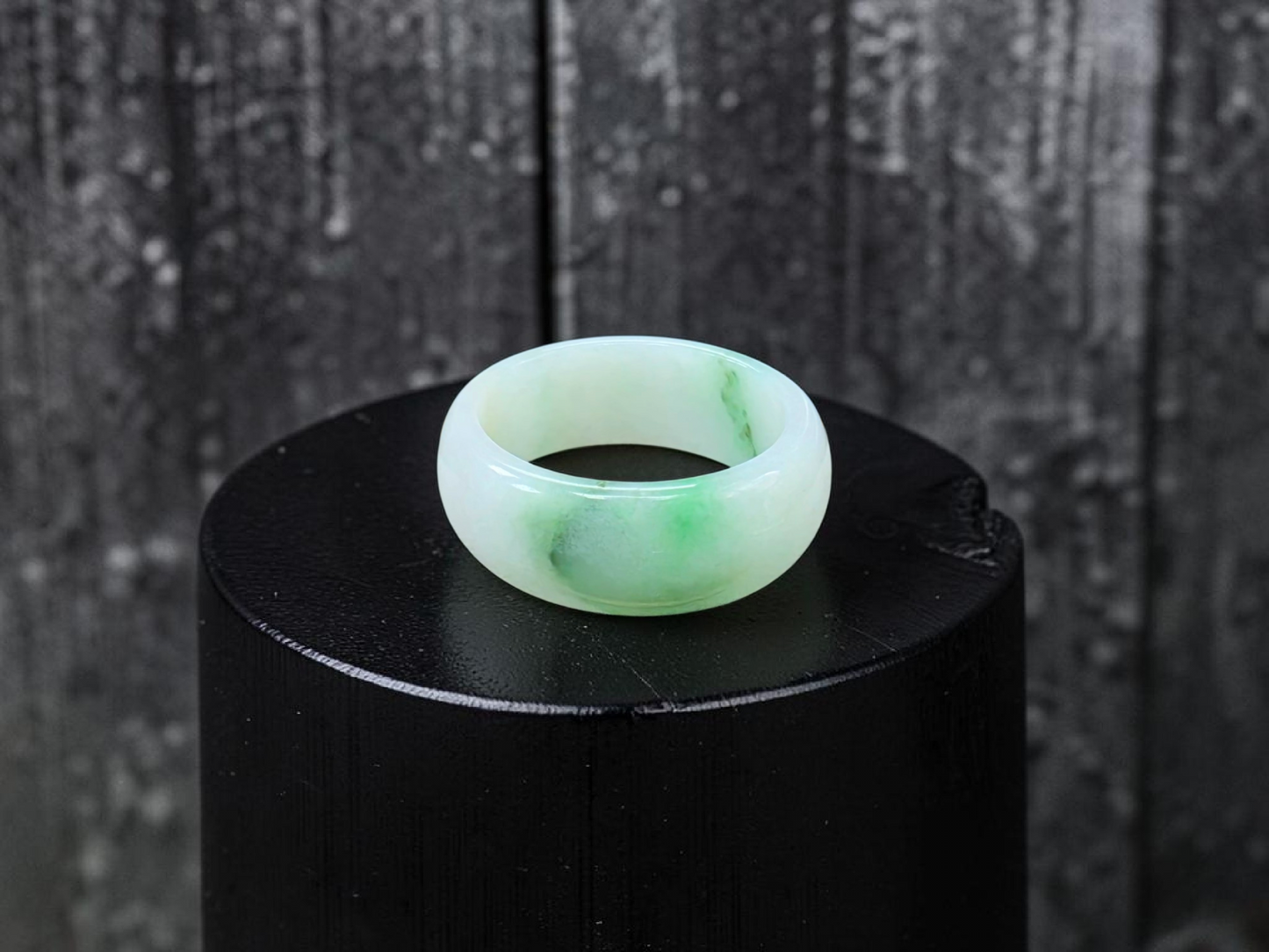 Burmese Green A-Jade Infinity Band Ring - Size US 9 - V6