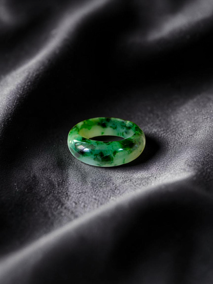 Burmese Flower Green A-Jade Infinity Band Ring - Size US 8 - V10