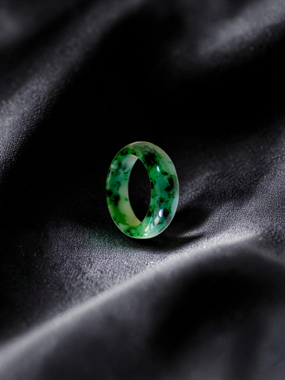 Burmese Flower Green A-Jade Infinity Band Ring - Size US 8 - V10