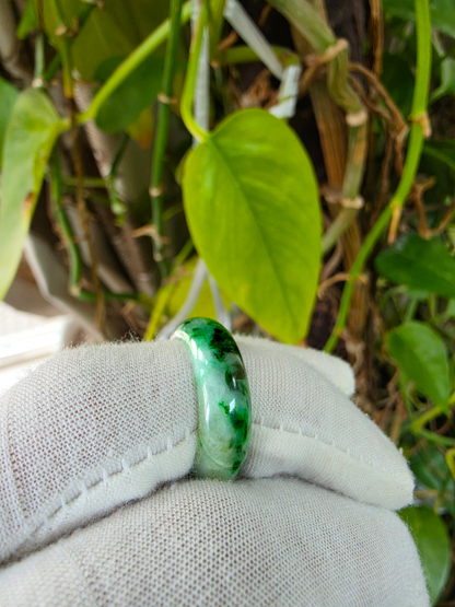 Burmese Flower Green A-Jade Infinity Band Ring - Size US 8 - V10