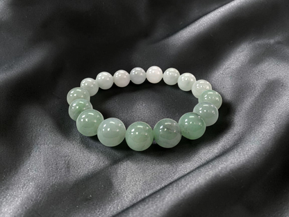 Japanese Pale Green Hombre Burmese A-Jade Beaded Bracelet (MADE IN JAPAN) (10 mm Each x 17 beads) 05062